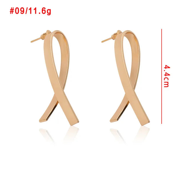 Fashion Classic Gold Twisted Love Knot Stud Earrings for Women Simple Geometric Small Earrings Wedding Bridal Jewelry N206048