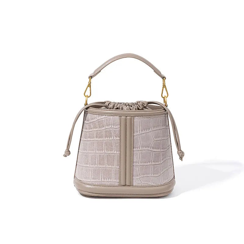 Genuine Leather Women's Bag 2024 New Bucket Top Layer Cowhide Crossbody Temperament Fashionable High-end Retro Handbag