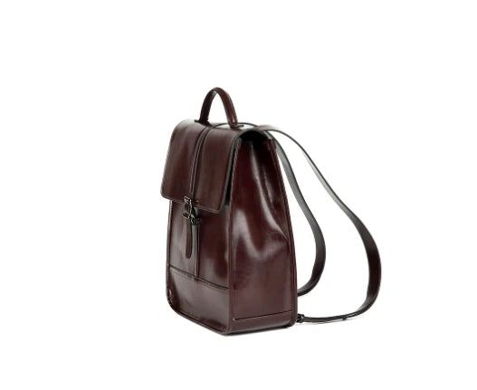 2025 New British Style Waterproof Leather Backpack for Men and Women Commuting and Student School Bag