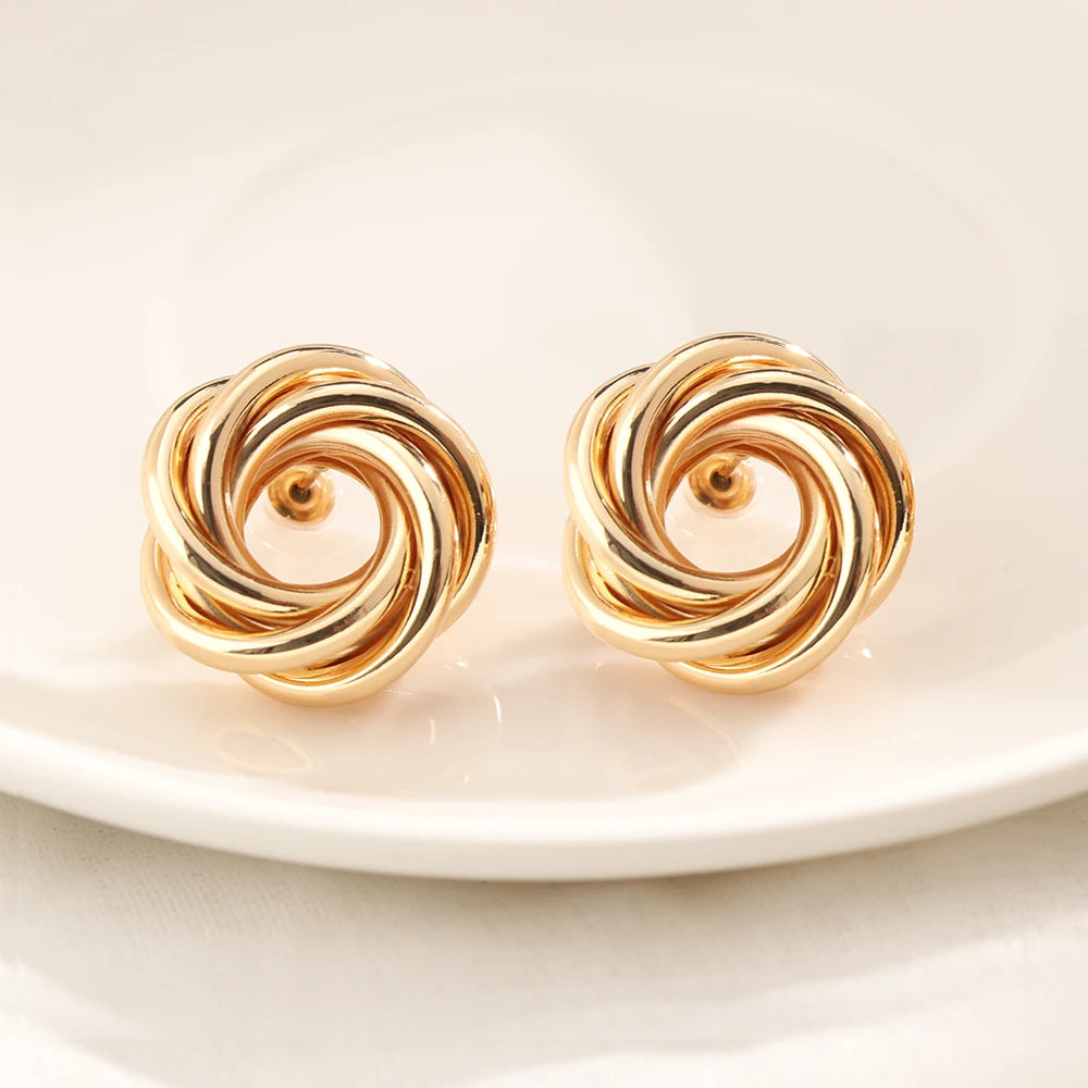 Fashion Classic Gold Twisted Love Knot Stud Earrings for Women Simple Geometric Small Earrings Wedding Bridal Jewelry N206048