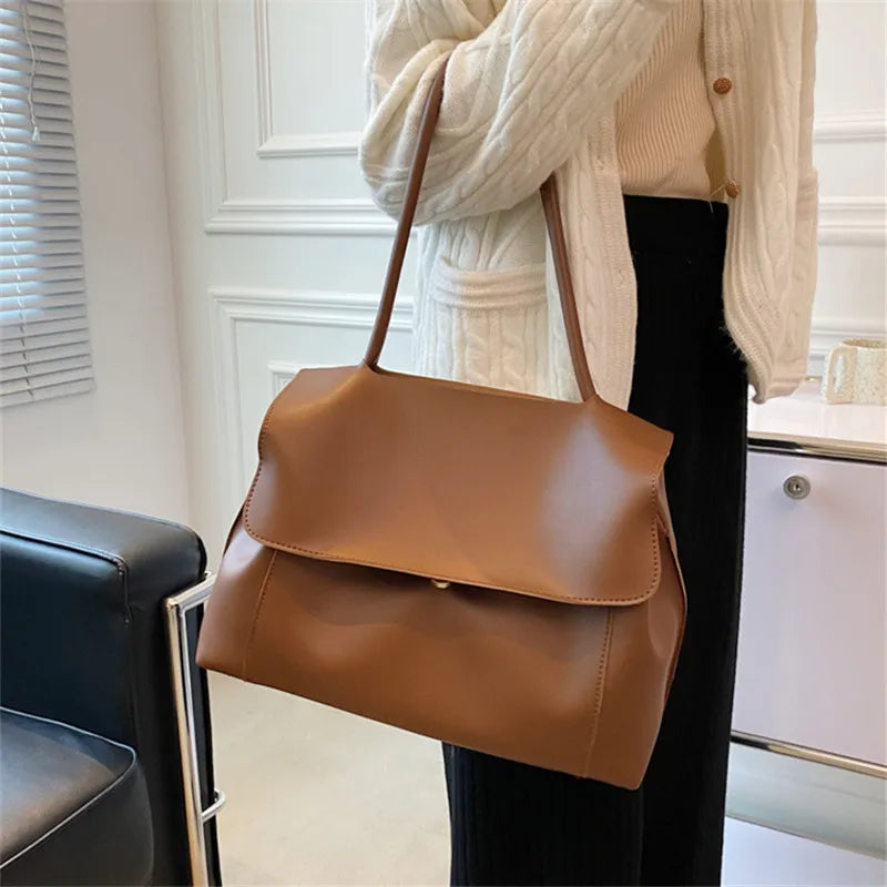 2025 Fashion Women's Wild Soft Pu Leather Large Capacity Casual Tote Handbags Commute Luxury Designer Shoulder Messenger Bag