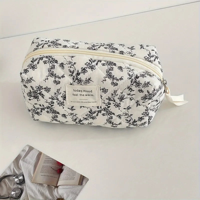 Makeup Bag Toiletry Bag Handheld Coin Purse Black White Floral  Beauty Pouch Ins Style Large Portable Travel Organizer Skincare