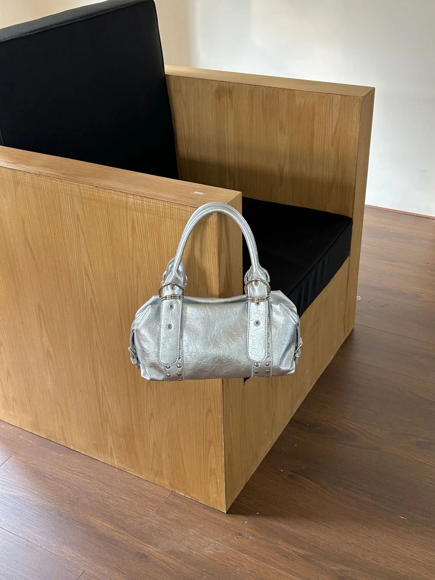 Fashion Rivet Bowling Bag Designer Women Handbags Luxury Soft Pu Leather Shoulder Bags Y2K Motorcycle Bag 2025